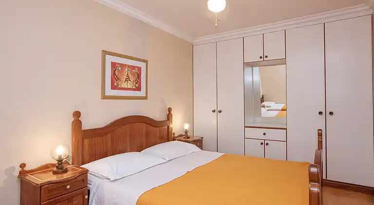 1-Zimmer-Ferienwohnung am Strand Brodarica (Sibenik)
