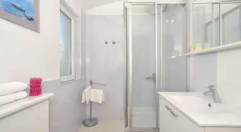 One bedroom apartment with terrace and sea view Seget