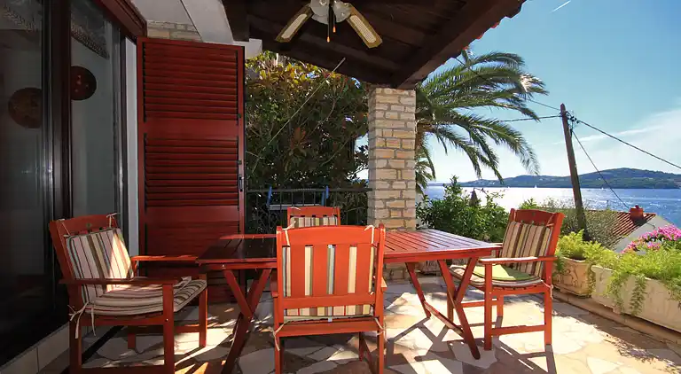 3-Zimmer-Haus mit Terrasse und Meerblick Seget Vranjica,