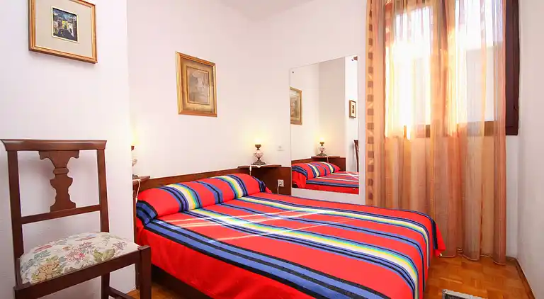 3-Zimmer-Haus mit Terrasse und Meerblick Seget Vranjica,