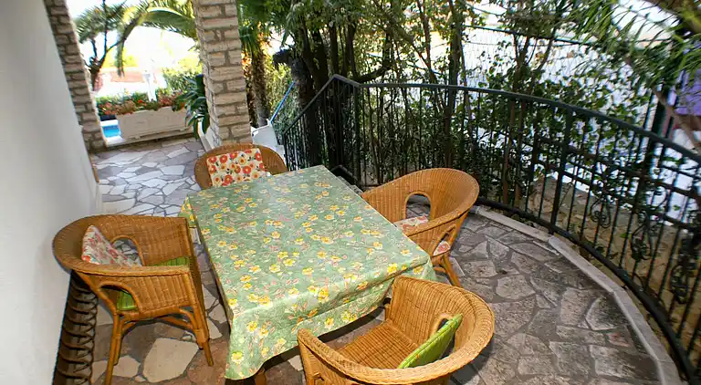 3-Zimmer-Haus mit Terrasse und Meerblick Seget Vranjica,