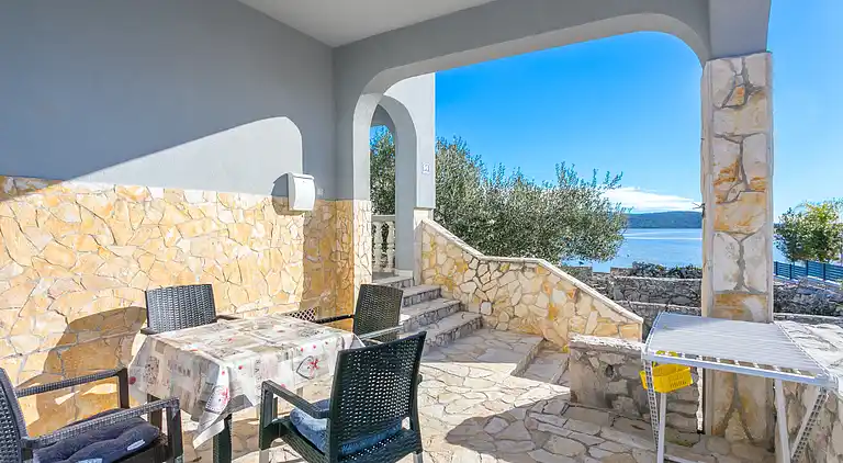 One bedroom apartment near beach Sevid, Trogir (A-4287-d)