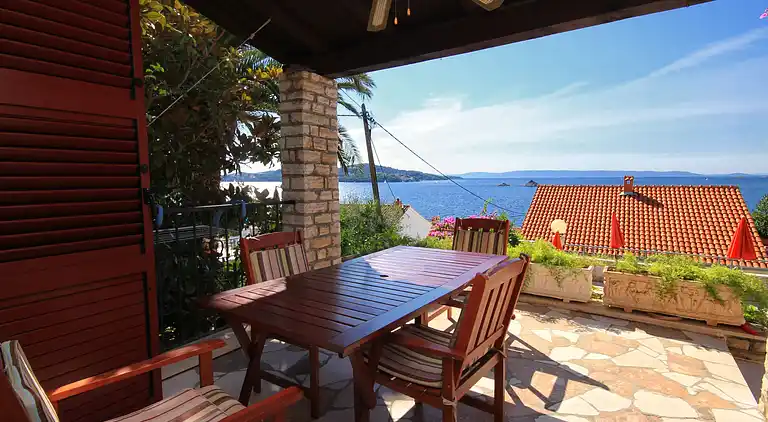 3-Zimmer-Haus mit Terrasse und Meerblick Seget Vranjica,