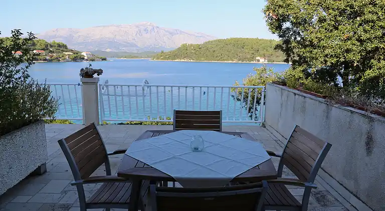 1-Zimmer-Ferienwohnung am Strand Lumbarda, Korcula