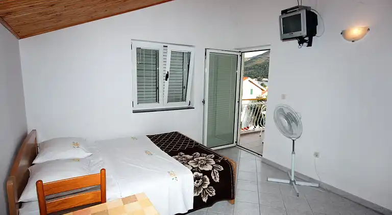 Studio Appartement mit Balkon und Meerblick Grebastica,