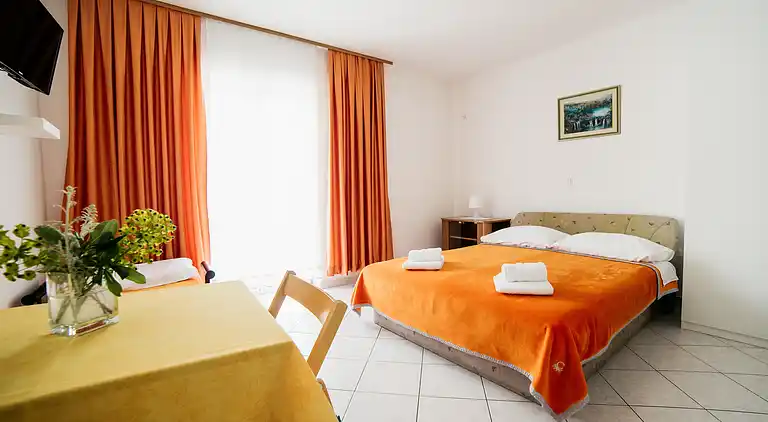 Studio Appartement am Strand Selce, Crikvenica (AS-5206-e)