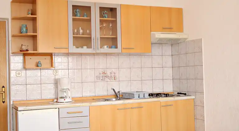 2-Zimmer-Ferienwohnung mit Klima Punat, Krk (A-5343-b)