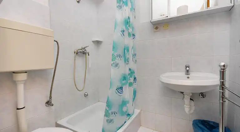 1-Zimmer-Ferienwohnung mit Terrasse und Meerblick Njivice,