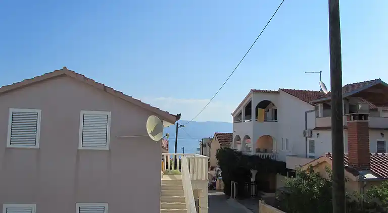 Two bedroom apartment with terrace Slatine, Čiovo