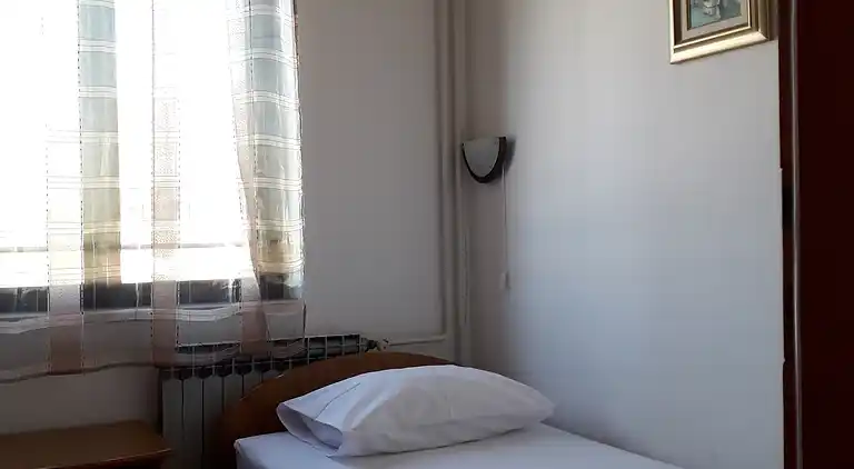 Two bedroom apartment with terrace and sea view Pag