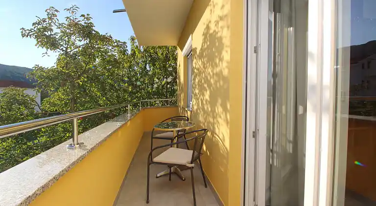 1-Zimmer-Ferienwohnung mit Balkon Baska, Krk (A-18716-b)