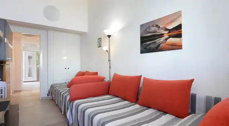 Two bedroom apartment near beach Okrug Donji (Čiovo)