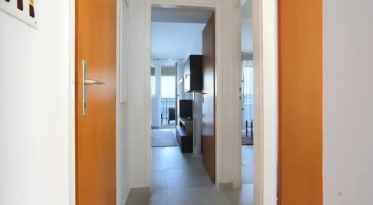 Two bedroom apartment near beach Okrug Donji (Čiovo)