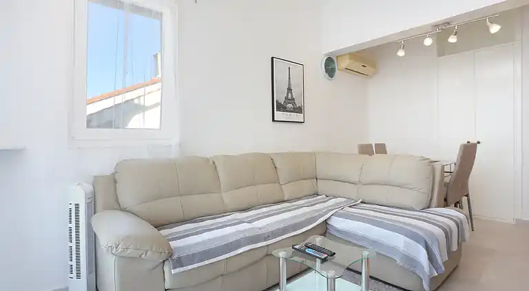 Two bedroom apartment near beach Okrug Donji (Čiovo)