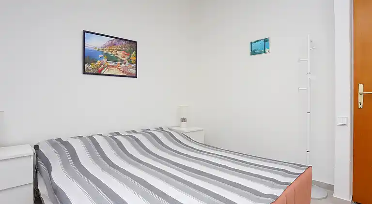 Two bedroom apartment near beach Okrug Donji (Čiovo)