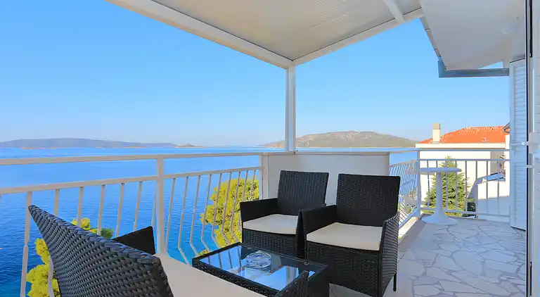 Two bedroom apartment near beach Okrug Donji (Čiovo)