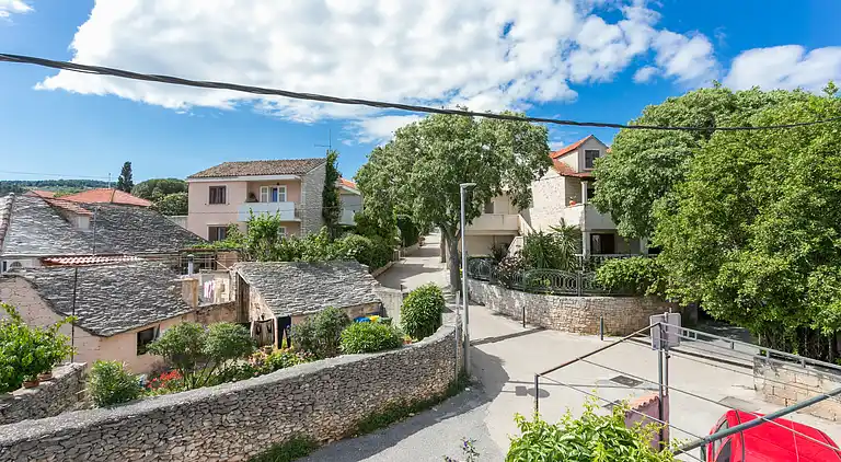 Three bedroom apartment with terrace and sea view Supetar,