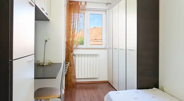 Three bedroom apartment with terrace and sea view Supetar,