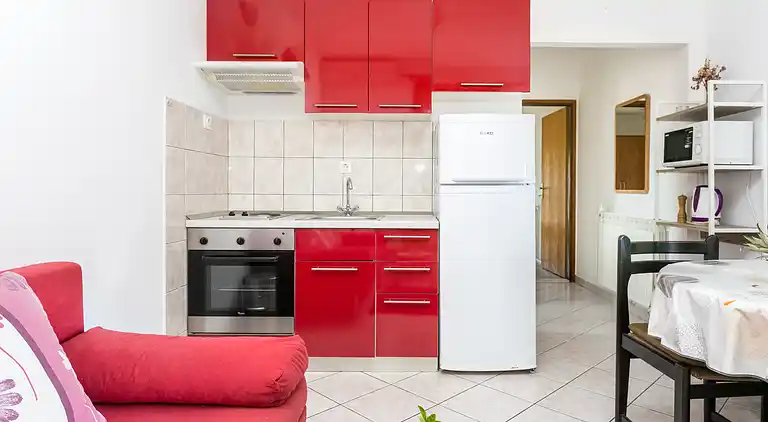 One bedroom apartment with balcony Supetar, Brač (A-20134-b)