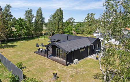 Lækkert lyst sommerhus i Marielyst
