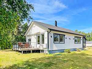 Holiday home in Mönsterås S