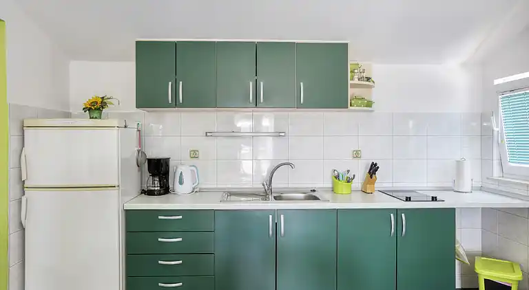 1-Zimmer-Ferienwohnung am Strand Jezera, Murter (A-796-d)