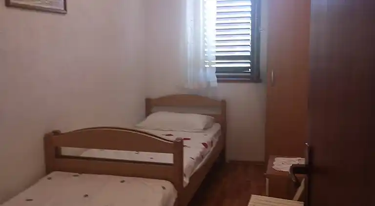 Two bedroom apartment with terrace and sea view Stari Grad,