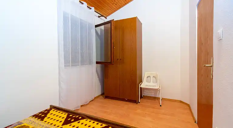 One bedroom apartment near beach Mandre, Pag (A-4101-a)