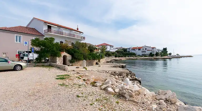 One bedroom apartment near beach Mandre, Pag (A-4101-a)