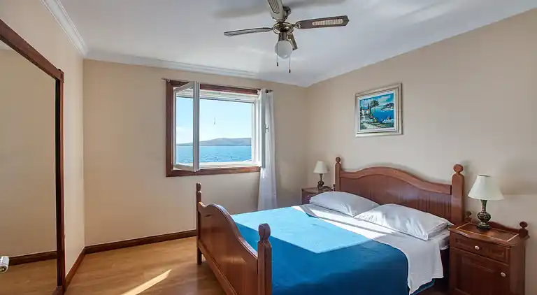 1-Zimmer-Ferienwohnung am Strand Brodarica (Sibenik)