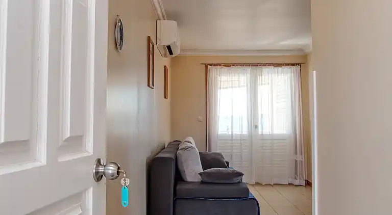 1-Zimmer-Ferienwohnung am Strand Brodarica (Sibenik)