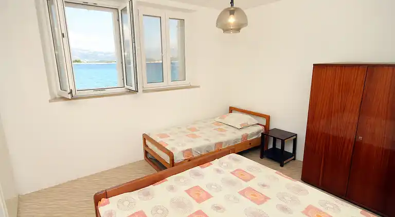 3-Zimmer-Haus am Strand Lumbarda, Korcula (K-4422)