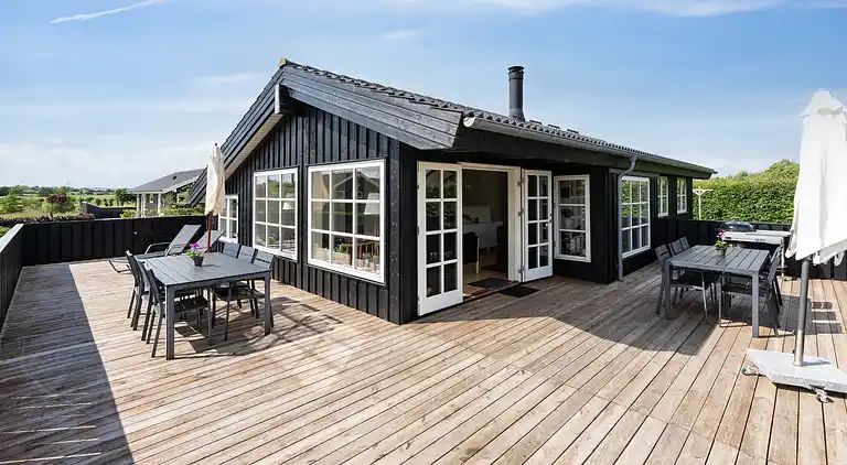 Flovt Strand – Fred og privat have