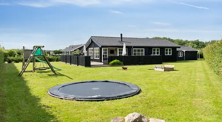 Flovt Strand – Fred og privat have