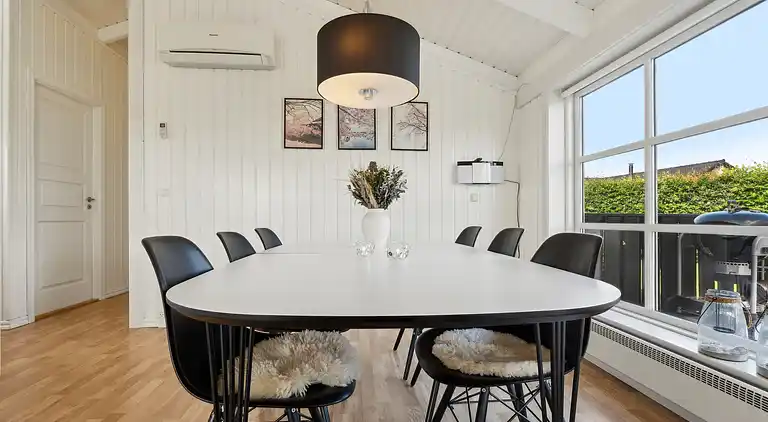 Flovt Strand – Fred og privat have