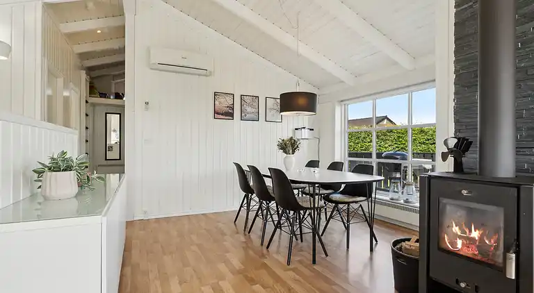 Flovt Strand – Fred og privat have