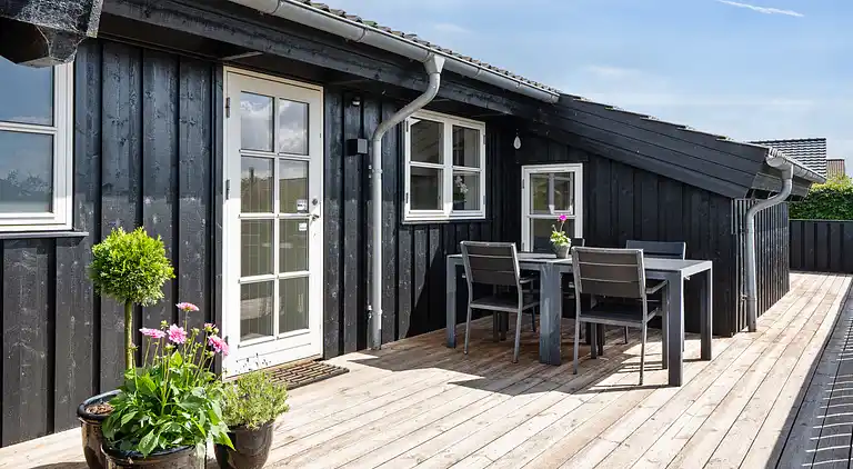 Flovt Strand – Fred og privat have