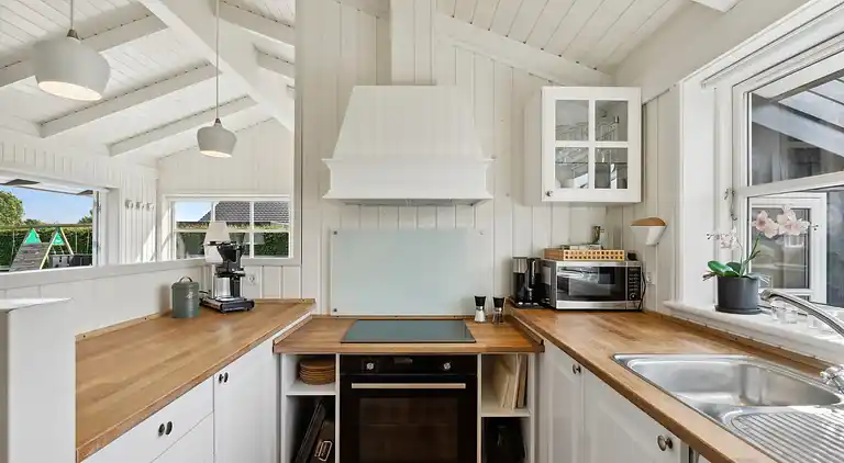 Flovt Strand – Fred og privat have