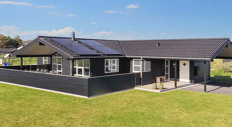 Sommerhus ved Nr Lyngby Strand