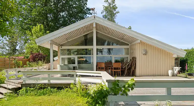 Gemütliches Ferienhaus mit vollem Meerblick