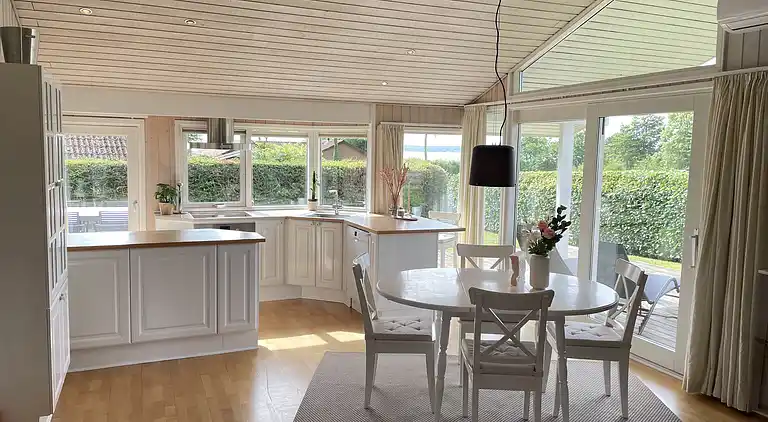 Fantastisk udsigt og 150 meter til stranden