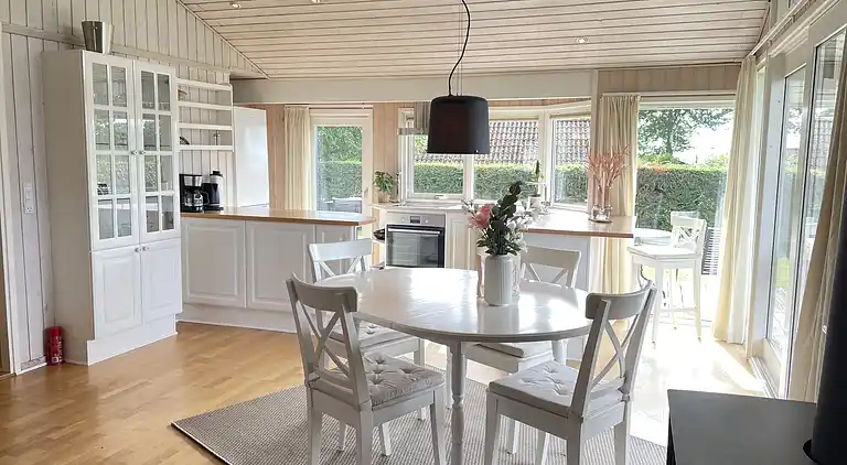 Fantastisk udsigt og 150 meter til stranden