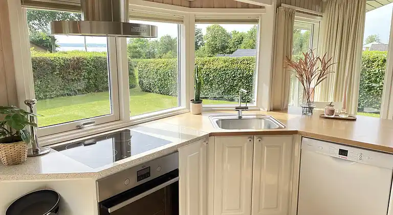 Fantastisk udsigt og 150 meter til stranden