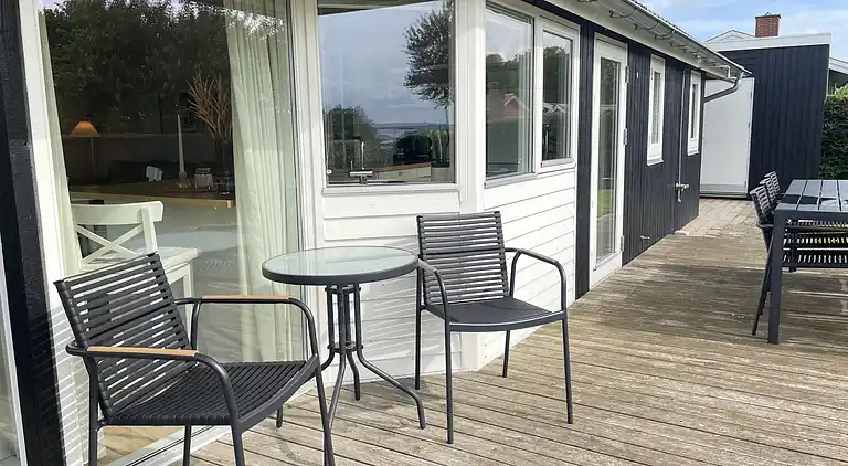 Fantastisk udsigt og 150 meter til stranden