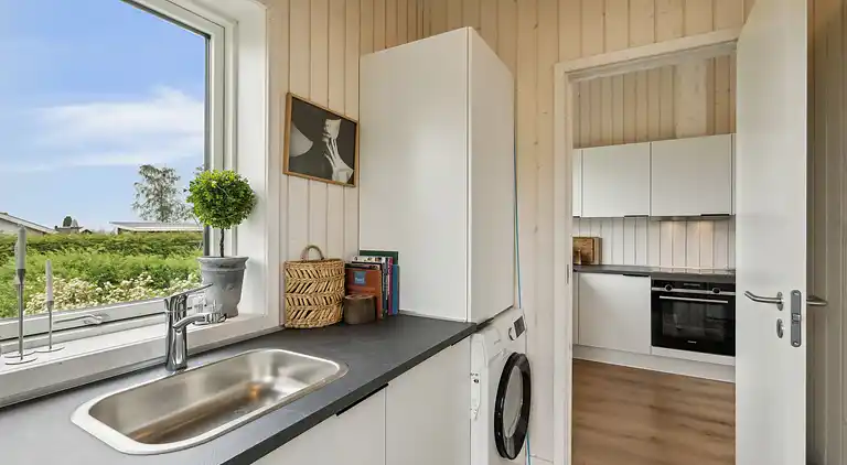 Gemütliches Sommerhaus am Wasser