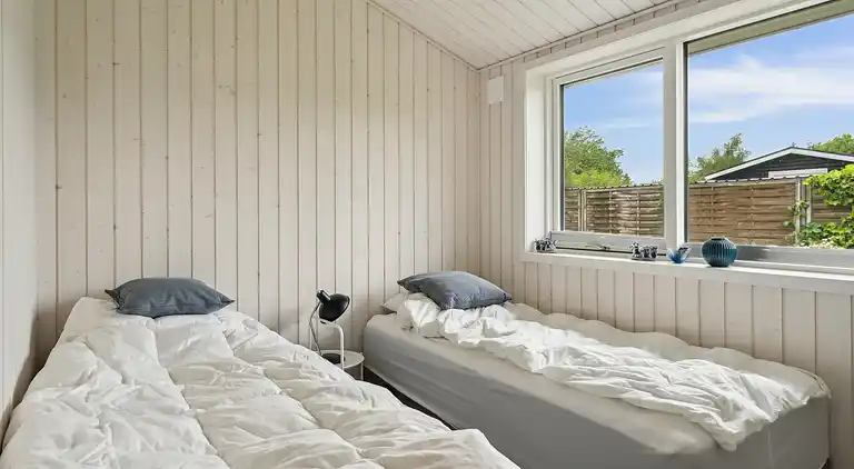 Gemütliches Sommerhaus am Wasser