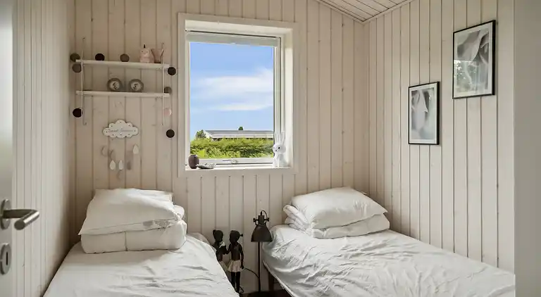 Gemütliches Sommerhaus am Wasser