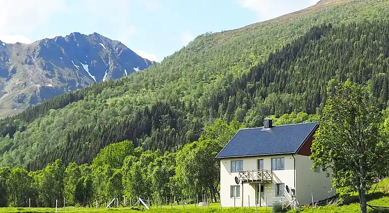 Holiday home in Øksnes
