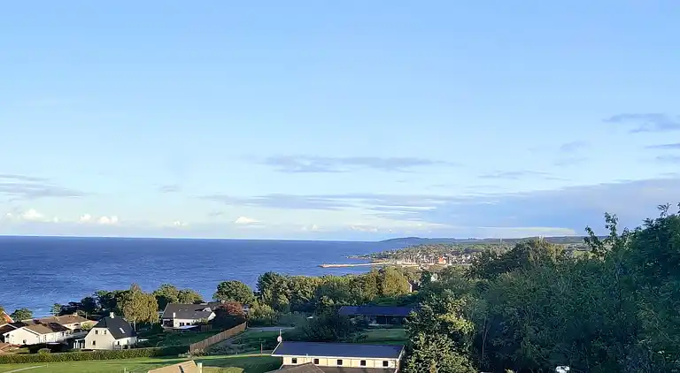 Moderne sommerhus med enestående havudsigt