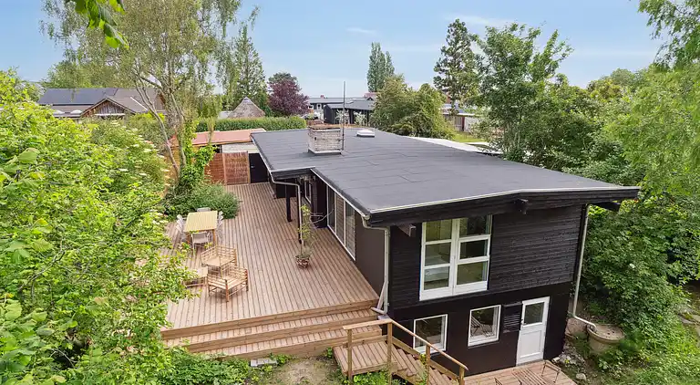 Badehotelstemning 100 m fra havet